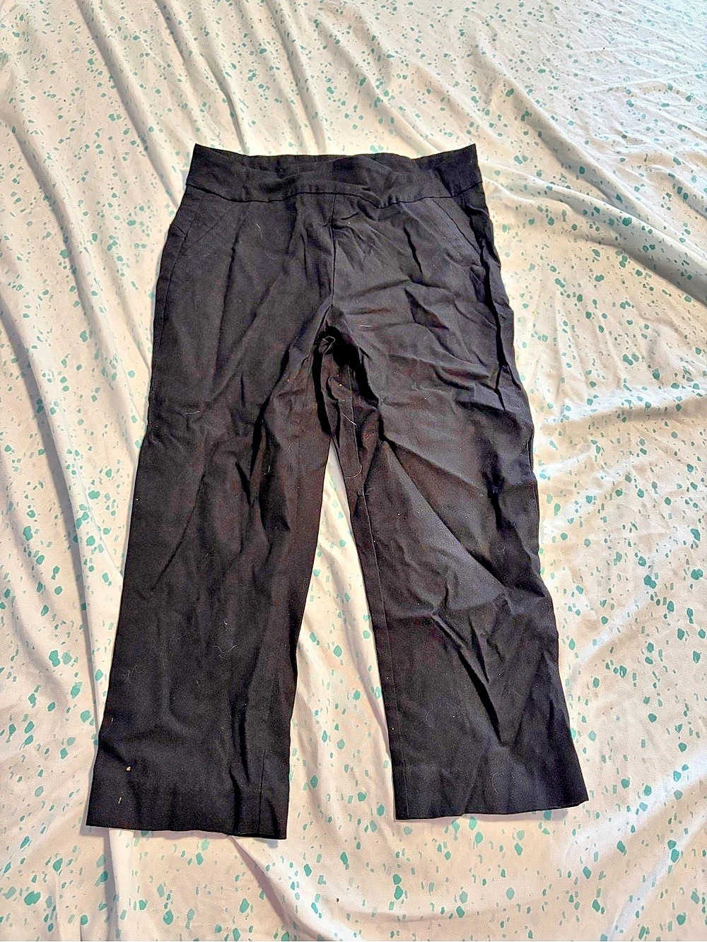 capris in Black Size Medium Like New